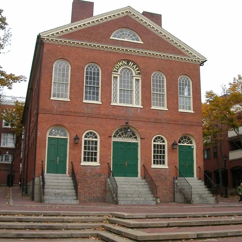 Welcome to Salem - Salem Witch Museum