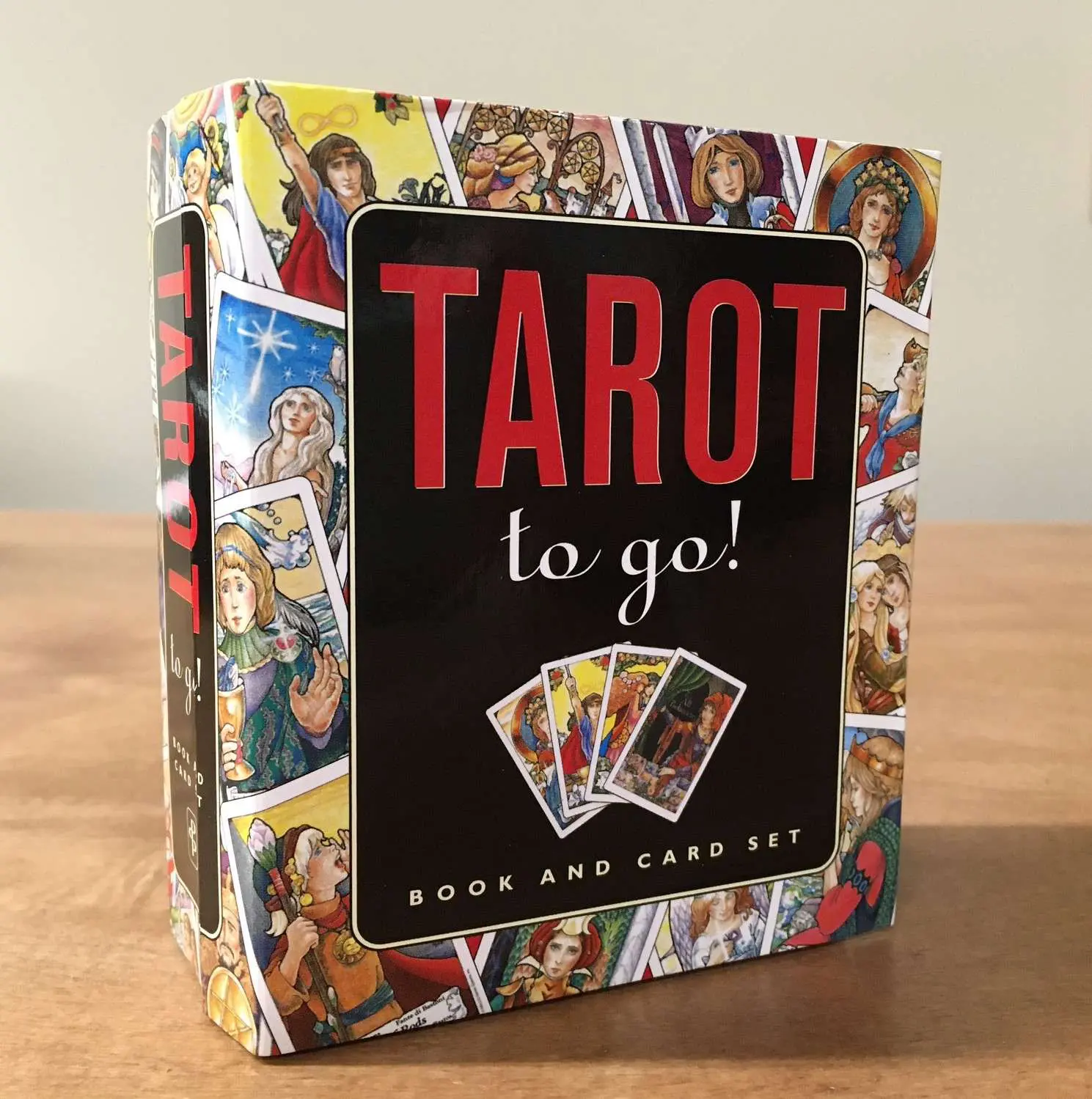 Tarot To Go! Book and Set - Museum
